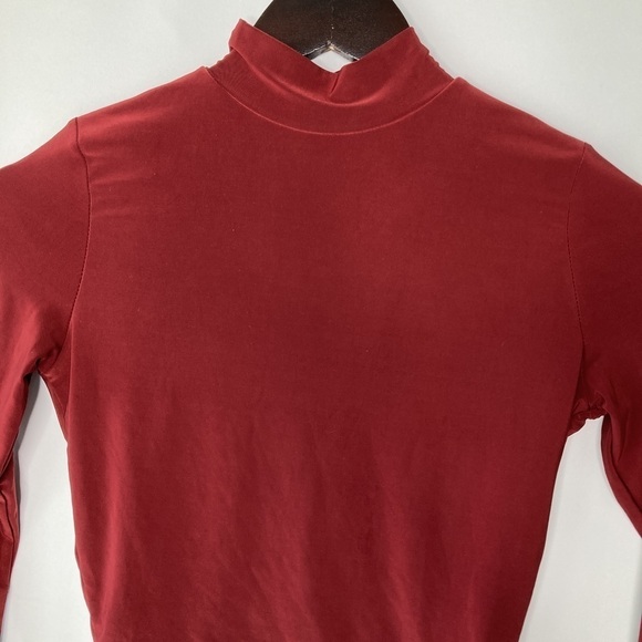 PrettyLittleThing Maroon Slinky High Neck Long Sleeve Crop Top Size 2 - Picture 5 of 8